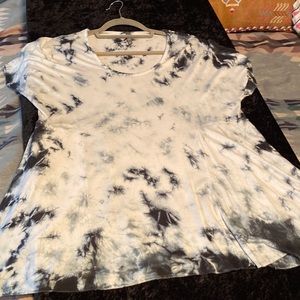 Flowey tie dye die top